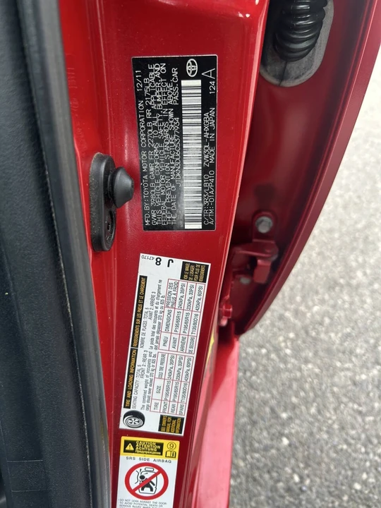 2012 Toyota Prius 3rd Gen - Image 11 of 21