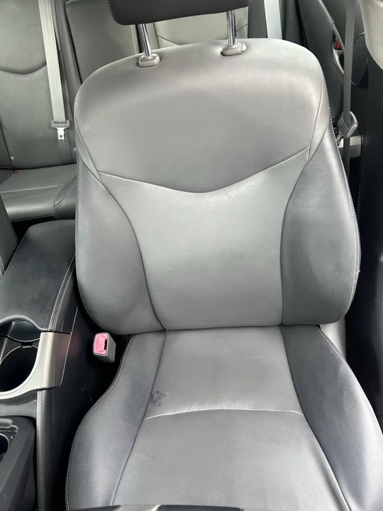 2012 Toyota Prius 3rd Gen - Image 14 of 21