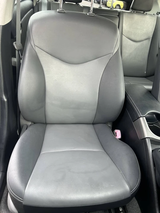 2012 Toyota Prius 3rd Gen - Image 17 of 21