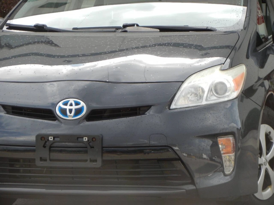 2012 Toyota Prius 3rd Gen - Image 6 of 21