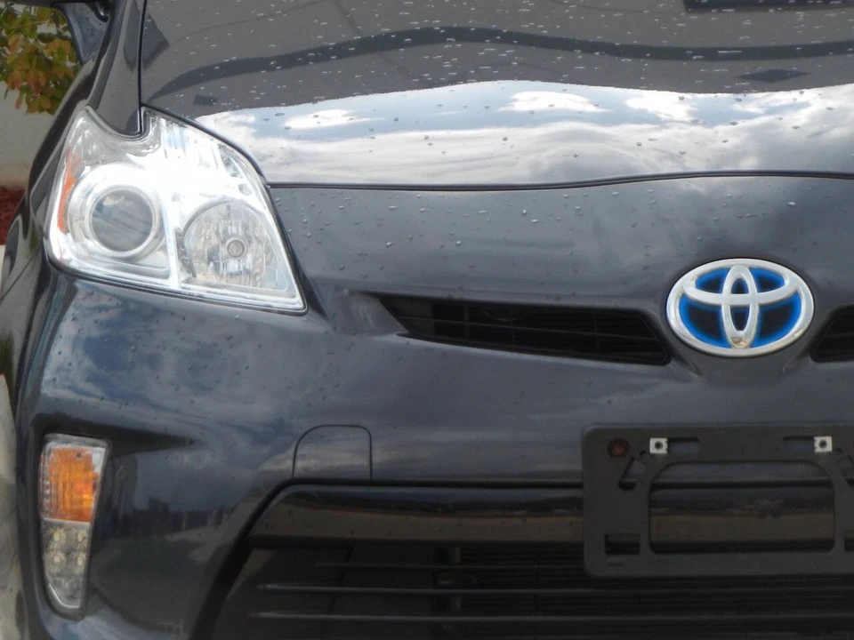 2012 Toyota Prius 3rd Gen - Image 11 of 12
