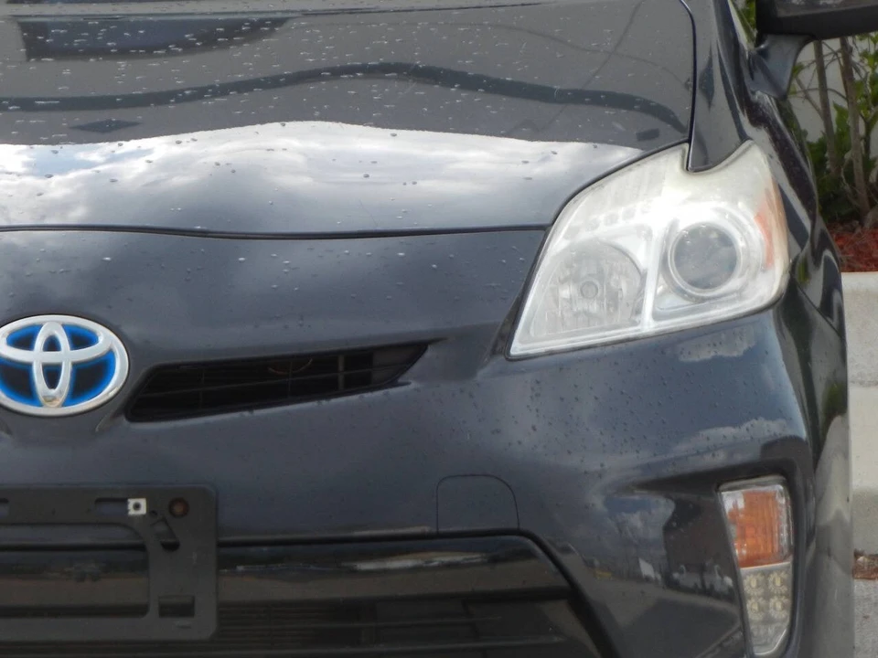 2012 Toyota Prius 3rd Gen - Image 10 of 21