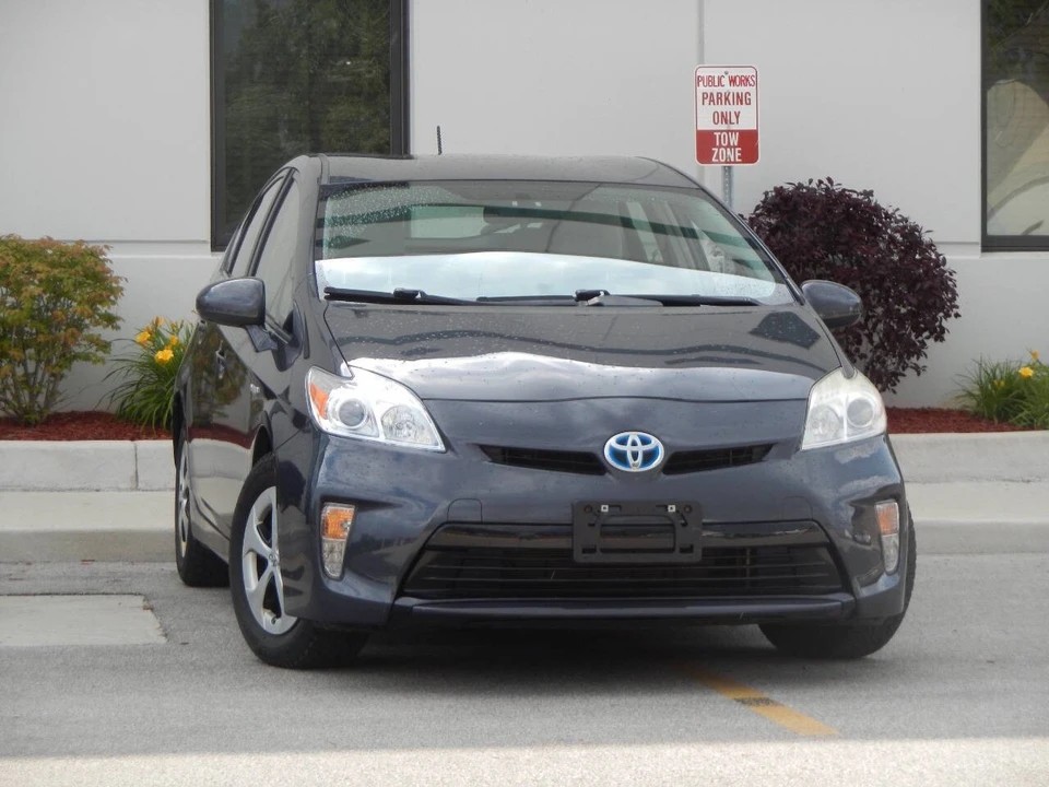 2012 Toyota Prius 3rd Gen - Image 7 of 21