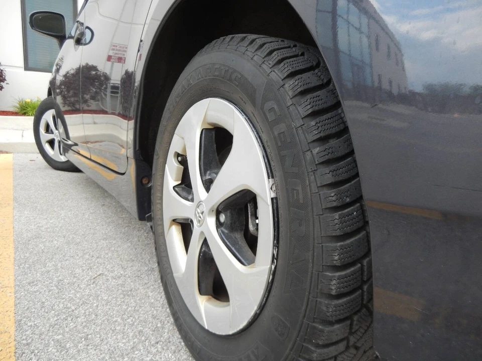 2012 Toyota Prius 3rd Gen - Image 16 of 21