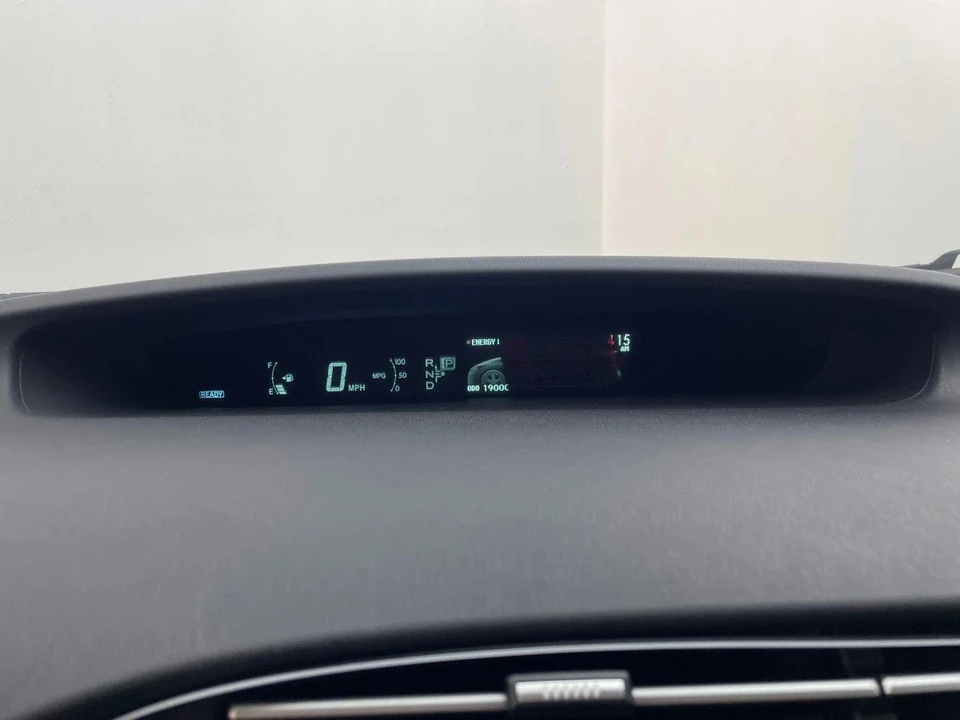 2012 Toyota Prius 3rd Gen - Image 17 of 21