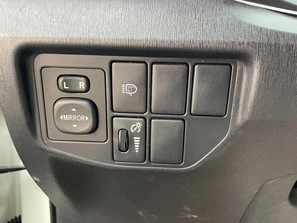 2012 Toyota Prius 3rd Gen - Image 21 of 21