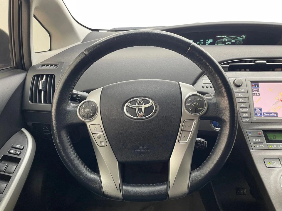 2012 Toyota Prius 3rd Gen - Image 16 of 21