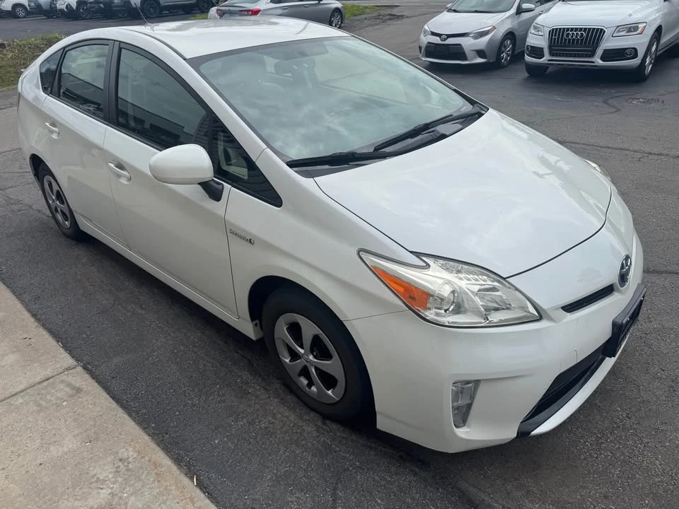 2012 Toyota Prius 3rd Gen - Image 7 of 20