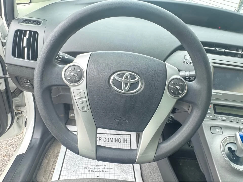 2012 Toyota Prius 3rd Gen - Image 10 of 20