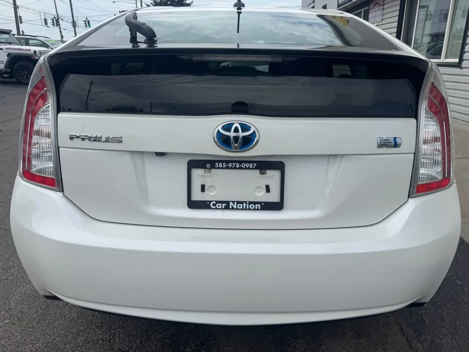 2012 Toyota Prius 3rd Gen - Image 5 of 20