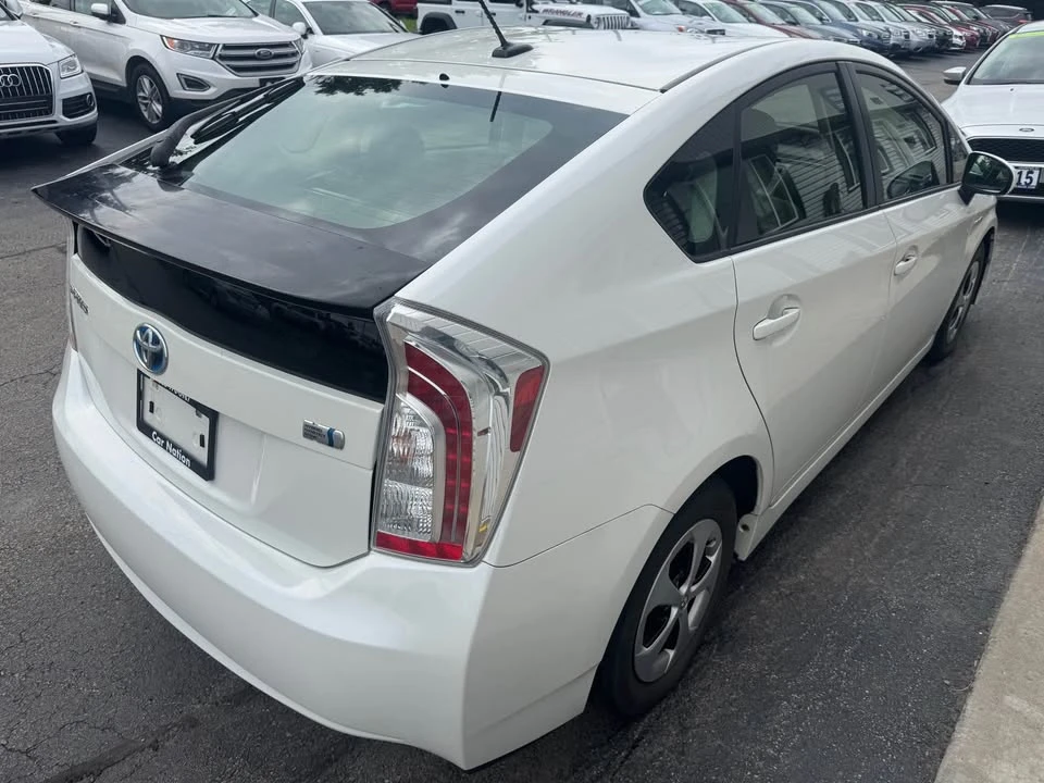 2012 Toyota Prius 3rd Gen - Image 6 of 20