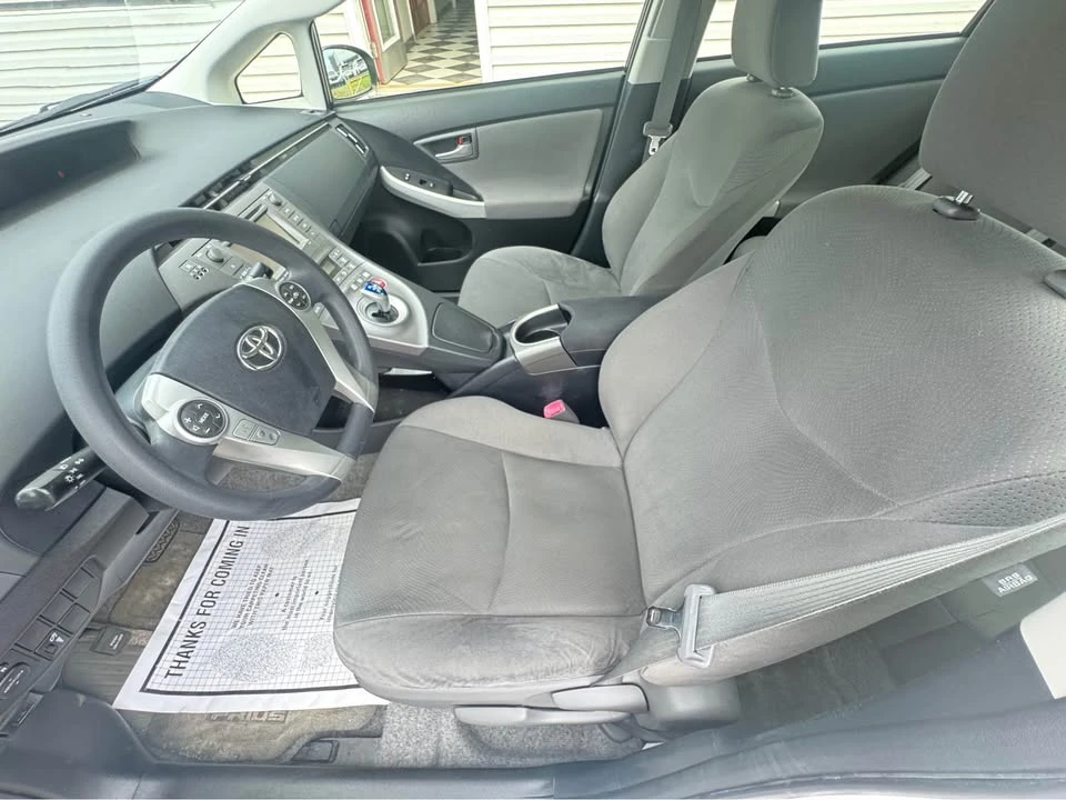 2012 Toyota Prius 3rd Gen - Image 11 of 20