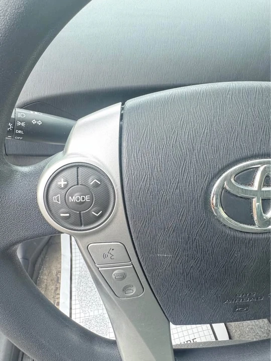 2012 Toyota Prius 3rd Gen - Image 18 of 20