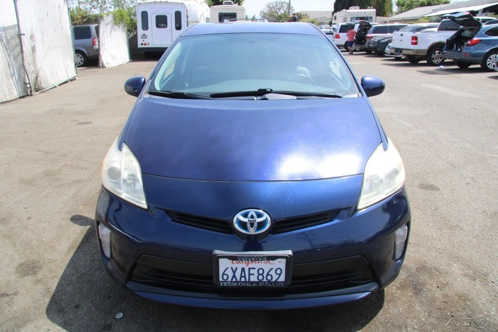 2012 Toyota Prius 3rd Gen - Image 11 of 21
