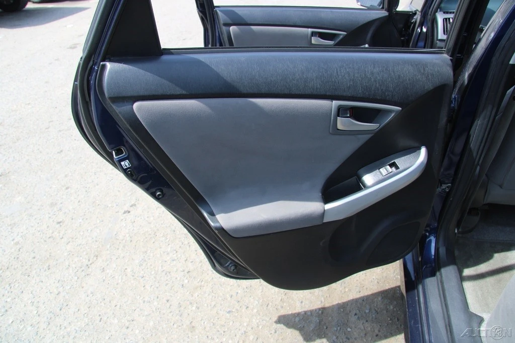2012 Toyota Prius 3rd Gen - Image 20 of 21