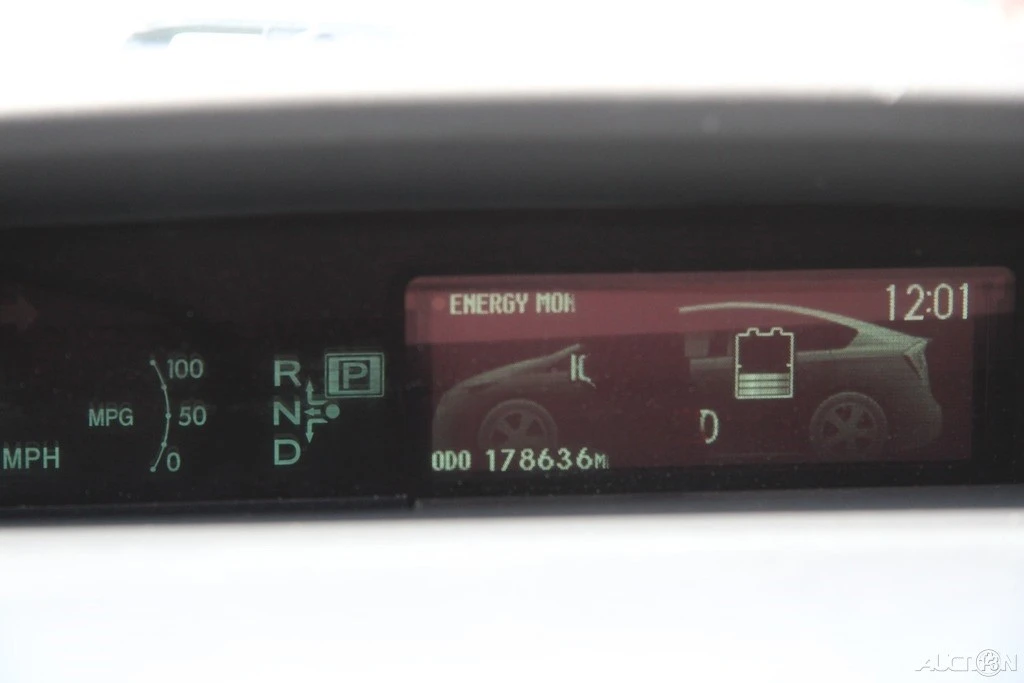 2012 Toyota Prius 3rd Gen - Image 17 of 21
