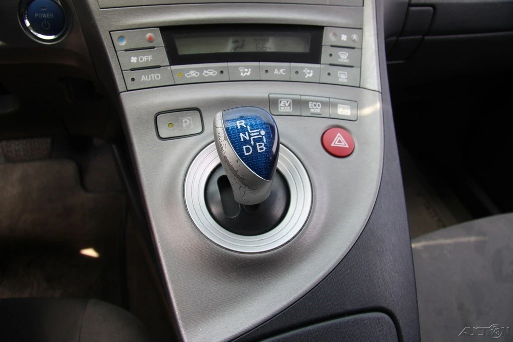2012 Toyota Prius 3rd Gen - Image 19 of 21