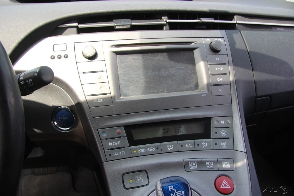 2012 Toyota Prius 3rd Gen - Image 18 of 21