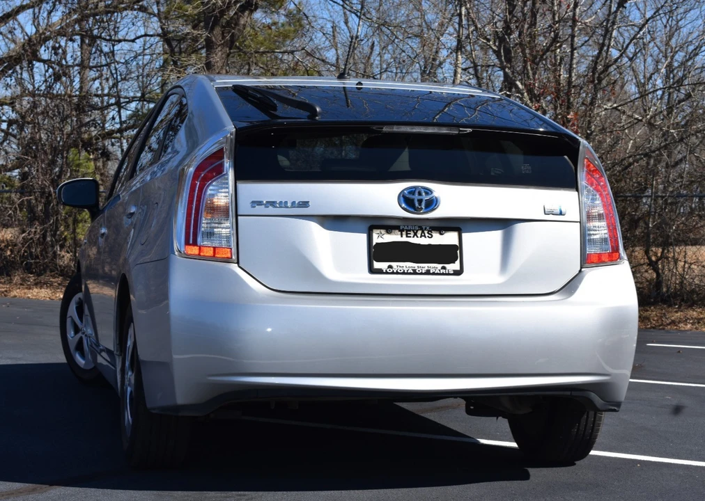 2012 Toyota Prius 3rd Gen - Image 5 of 20