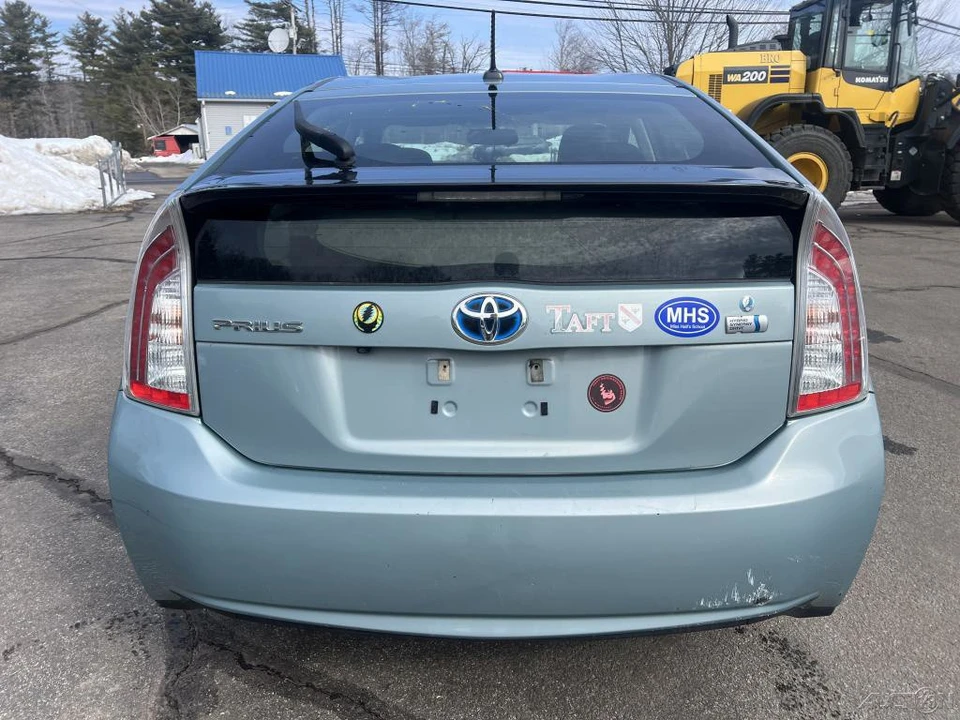 2012 Toyota Prius 3rd Gen - Image 4 of 12