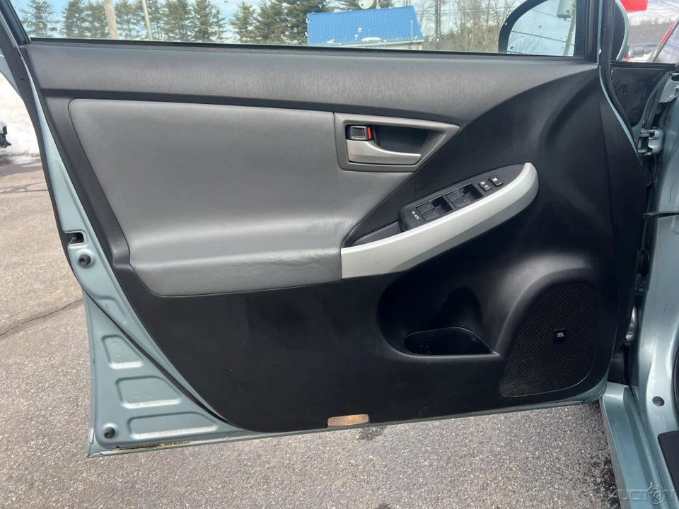2012 Toyota Prius 3rd Gen - Image 11 of 12
