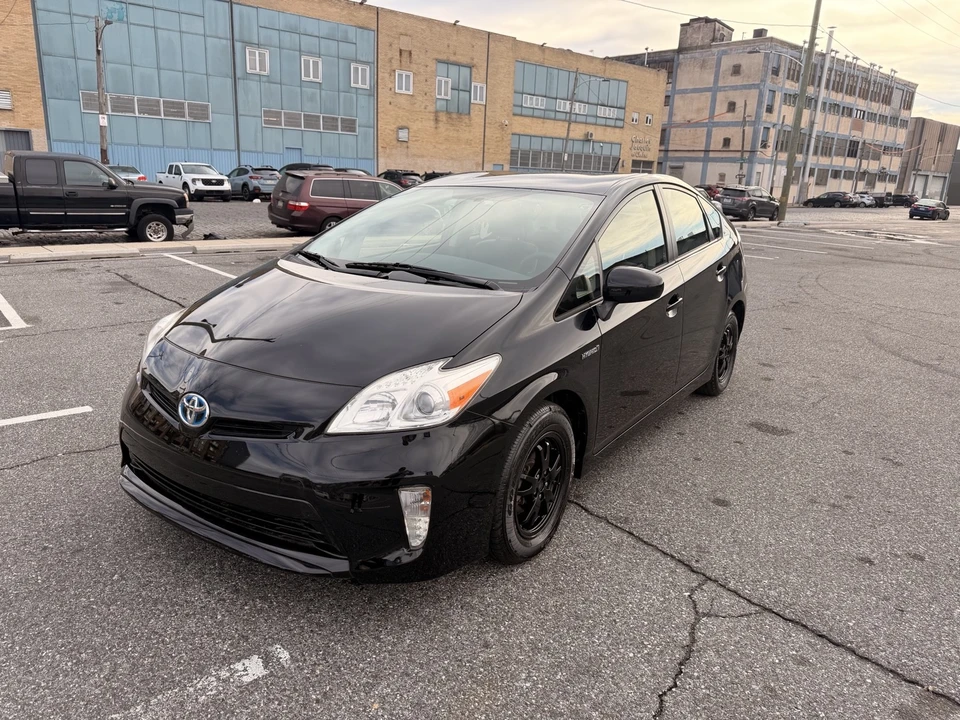 2012 Toyota Prius 3rd Gen - Image 3 of 19