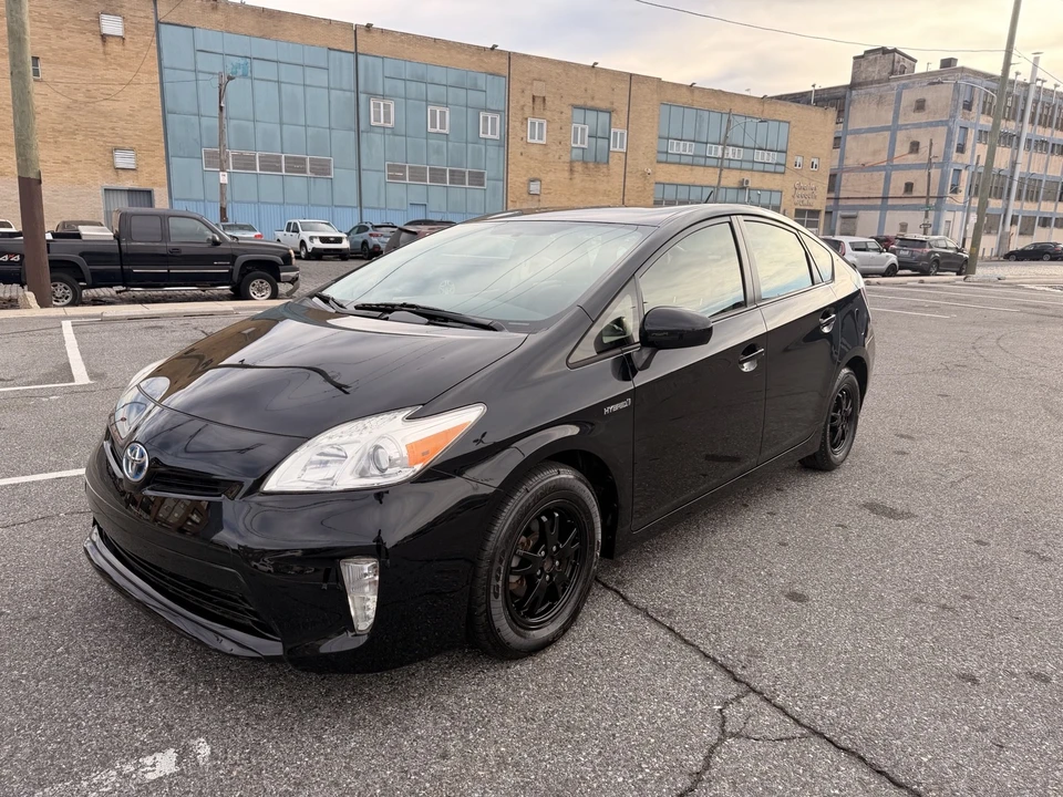 2012 Toyota Prius 3rd Gen - Image 11 of 19