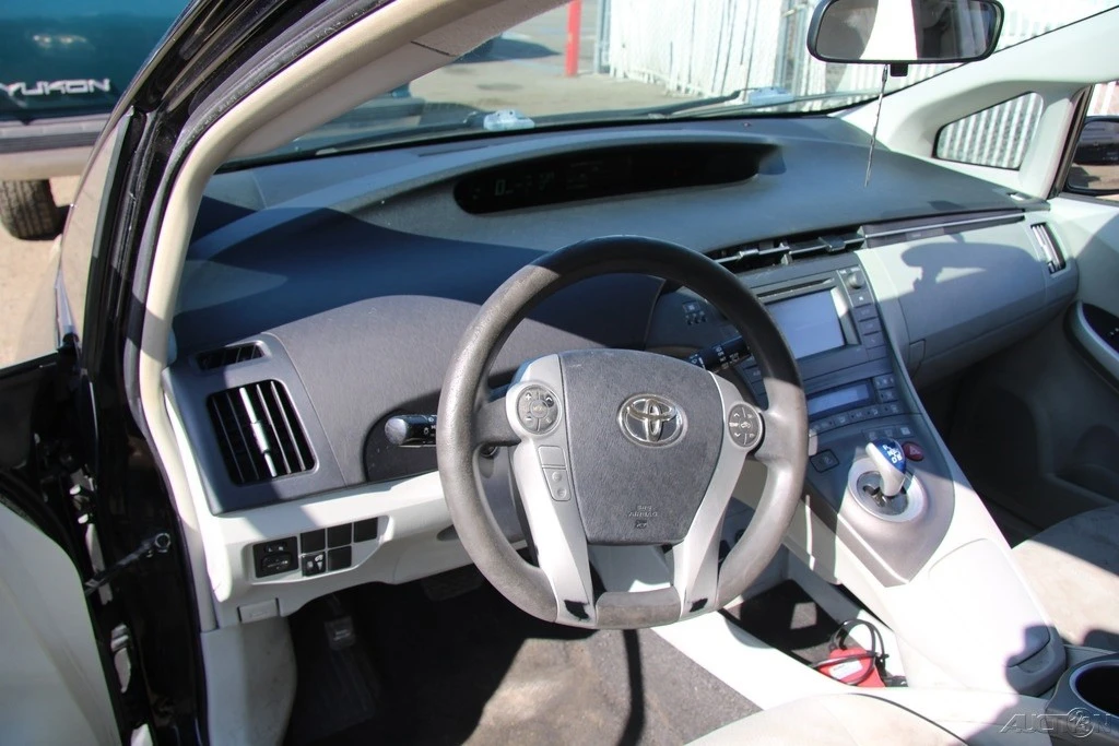 2012 Toyota Prius 3rd Gen - Image 12 of 21