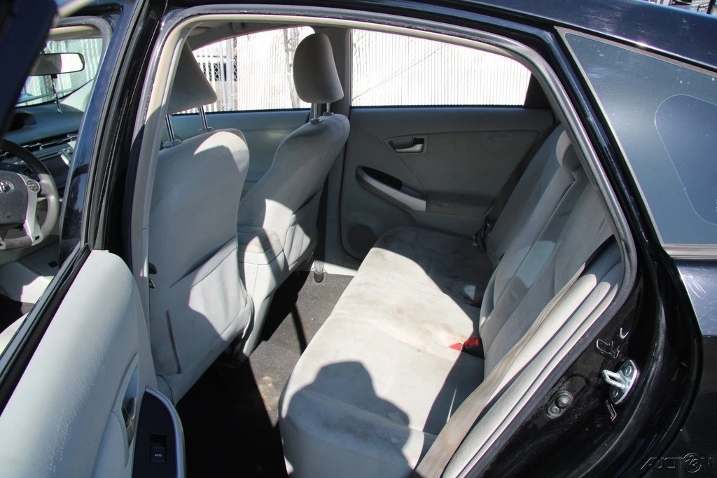 2012 Toyota Prius 3rd Gen - Image 18 of 21