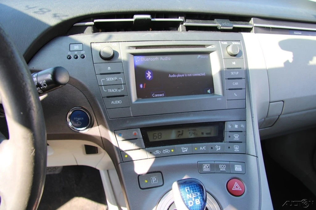 2012 Toyota Prius 3rd Gen - Image 15 of 21