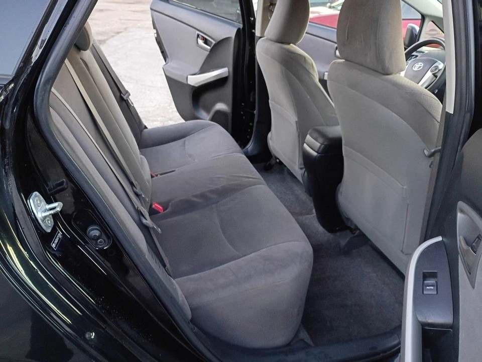 2012 Toyota Prius 3rd Gen - Image 7 of 10