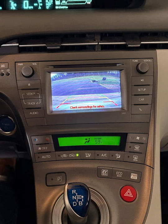 2012 Toyota Prius 3rd Gen - Image 5 of 20
