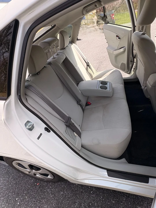 2012 Toyota Prius 3rd Gen - Image 18 of 20