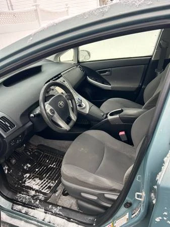 2012 Toyota Prius 3rd Gen - Image 5 of 21