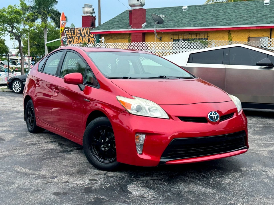 2012 Toyota Prius 3rd Gen - Image 2 of 21