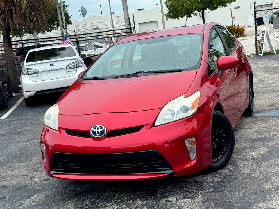 2012 Toyota Prius 3rd Gen - Image 16 of 21