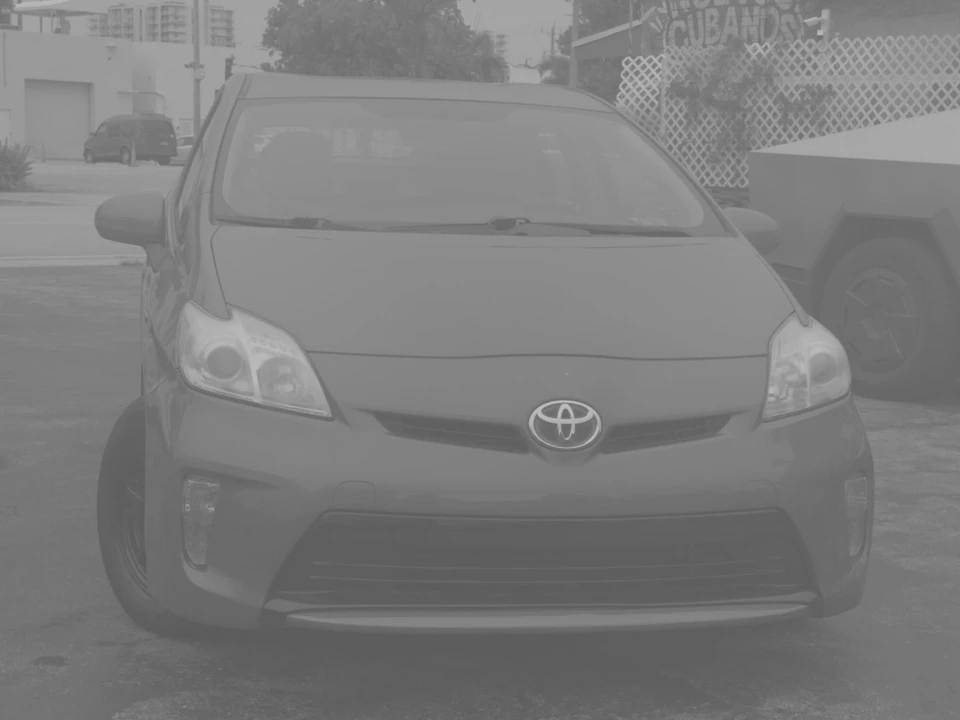 2012 Toyota Prius 3rd Gen - Image 8 of 21