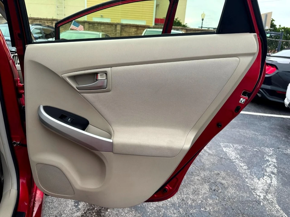 2012 Toyota Prius 3rd Gen - Image 20 of 21