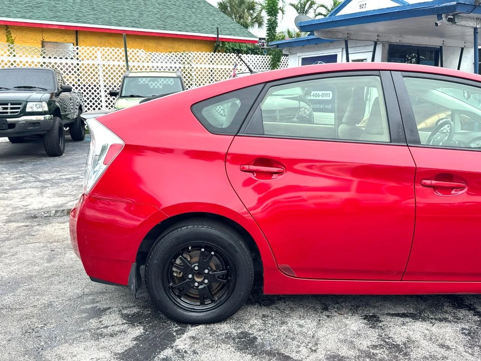 2012 Toyota Prius 3rd Gen - Image 14 of 21