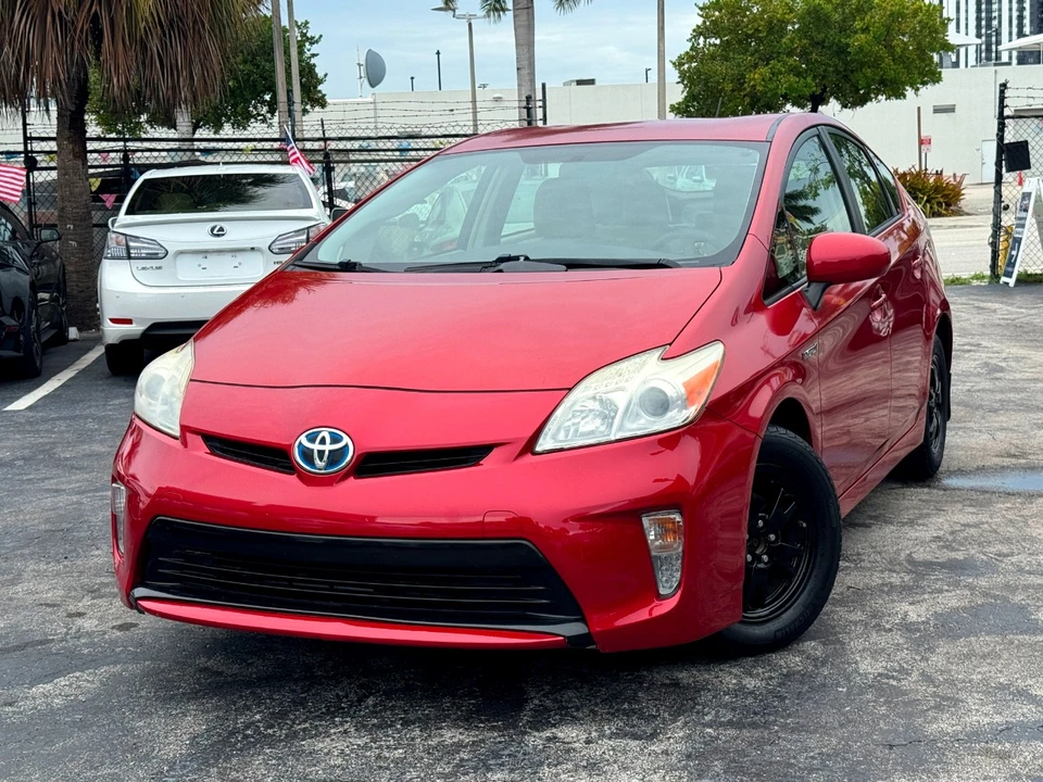 2012 Toyota Prius 3rd Gen - Image 15 of 21