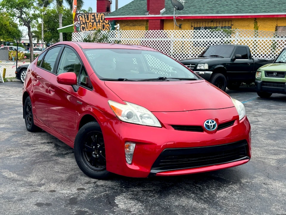 2012 Toyota Prius 3rd Gen - Image 12 of 21