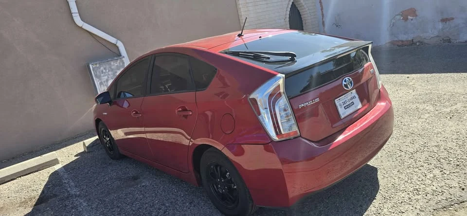 2012 Toyota Prius 3rd Gen - Image 6 of 7