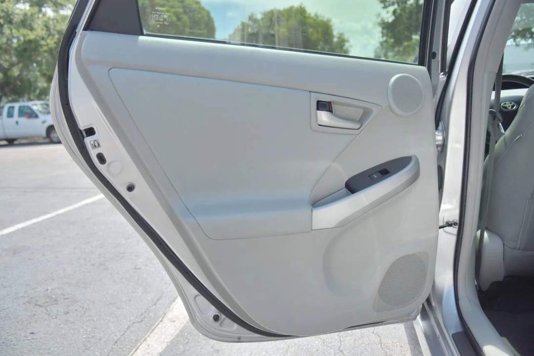 2012 Toyota Prius 3rd Gen - Image 11 of 12