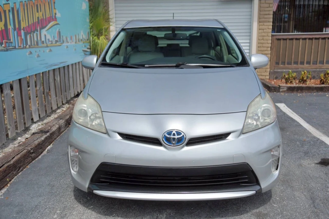 2012 Toyota Prius 3rd Gen - Image 3 of 12