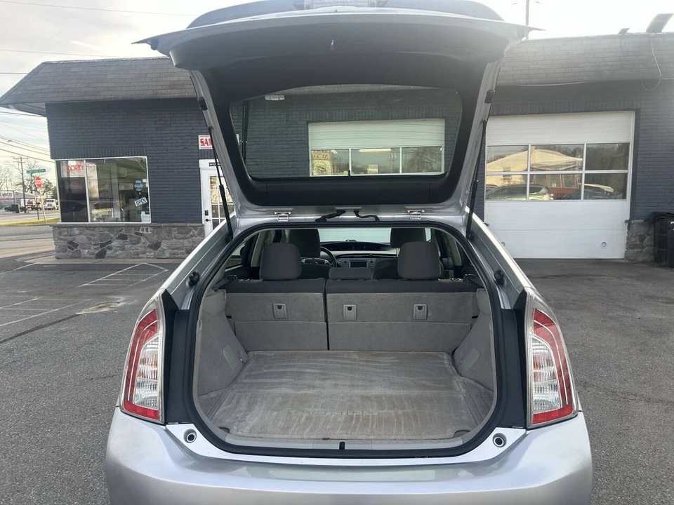 2012 Toyota Prius 3rd Gen - Image 19 of 21