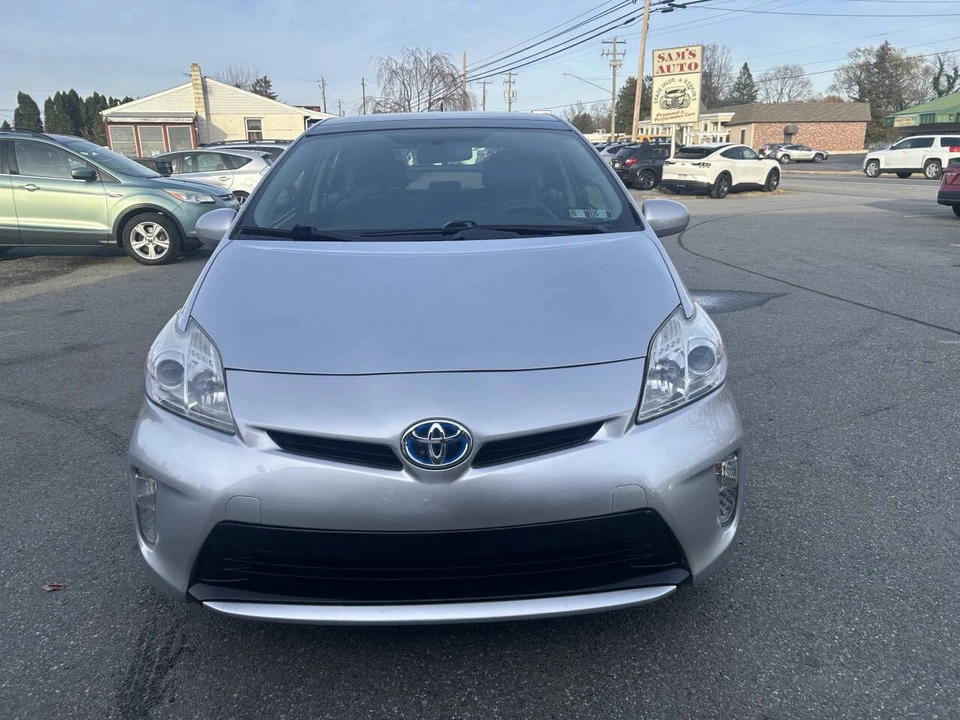 2012 Toyota Prius 3rd Gen - Image 2 of 21