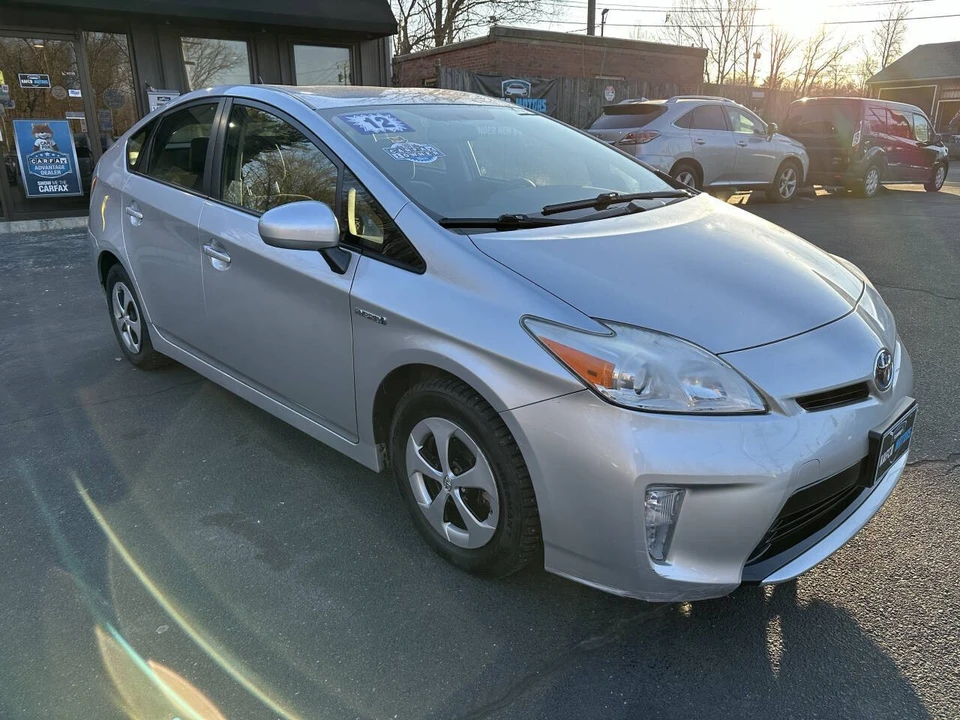2012 Toyota Prius 3rd Gen - Image 3 of 21