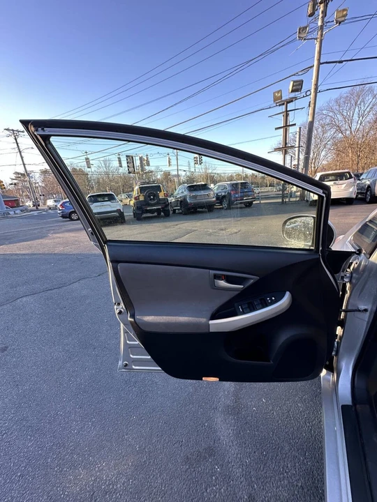 2012 Toyota Prius 3rd Gen - Image 10 of 21