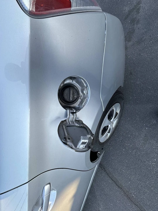 2012 Toyota Prius 3rd Gen - Image 15 of 21