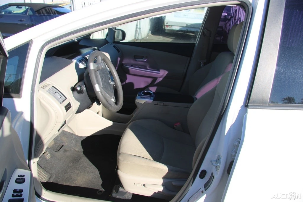 2012 Toyota Prius 3rd Gen - Image 12 of 21